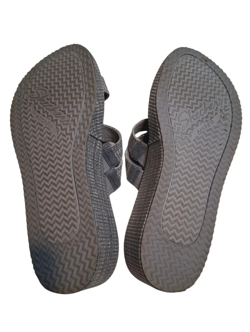 Skechers x Martha Stewart Grey Woven Strappy Wedge Sandals Women’s Size 9